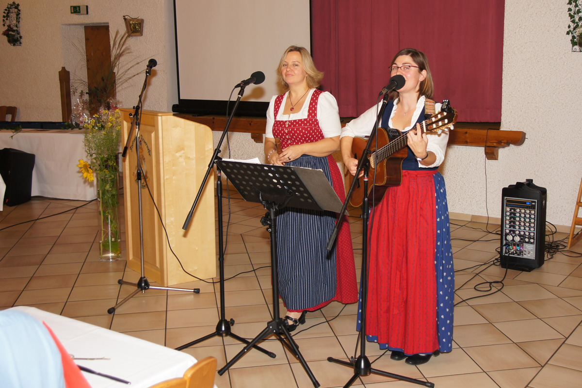 Das Duo Zechfrei - Annette Petz (links) und Bernadette Heinrich (rechts)