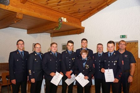 Teilnehmer an der Sprechfunkerausbildung